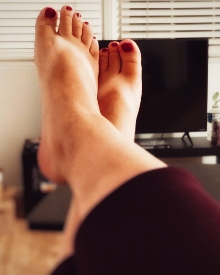 persephani feet 3