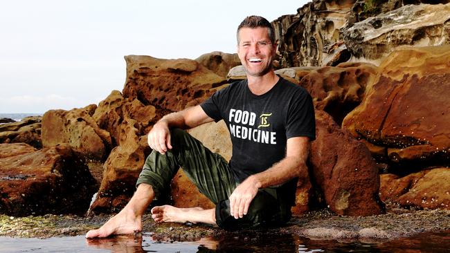 peta evans taylor feet 6