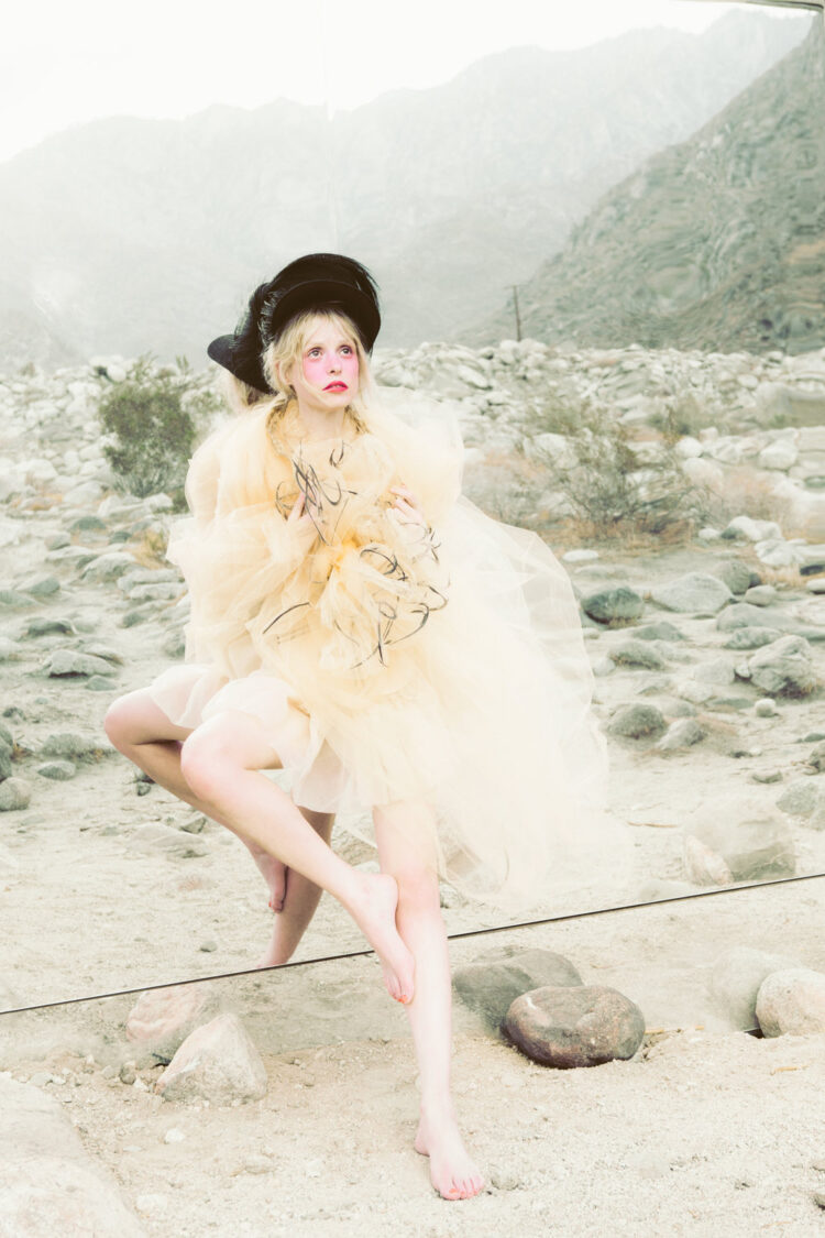 petite meller feet 6