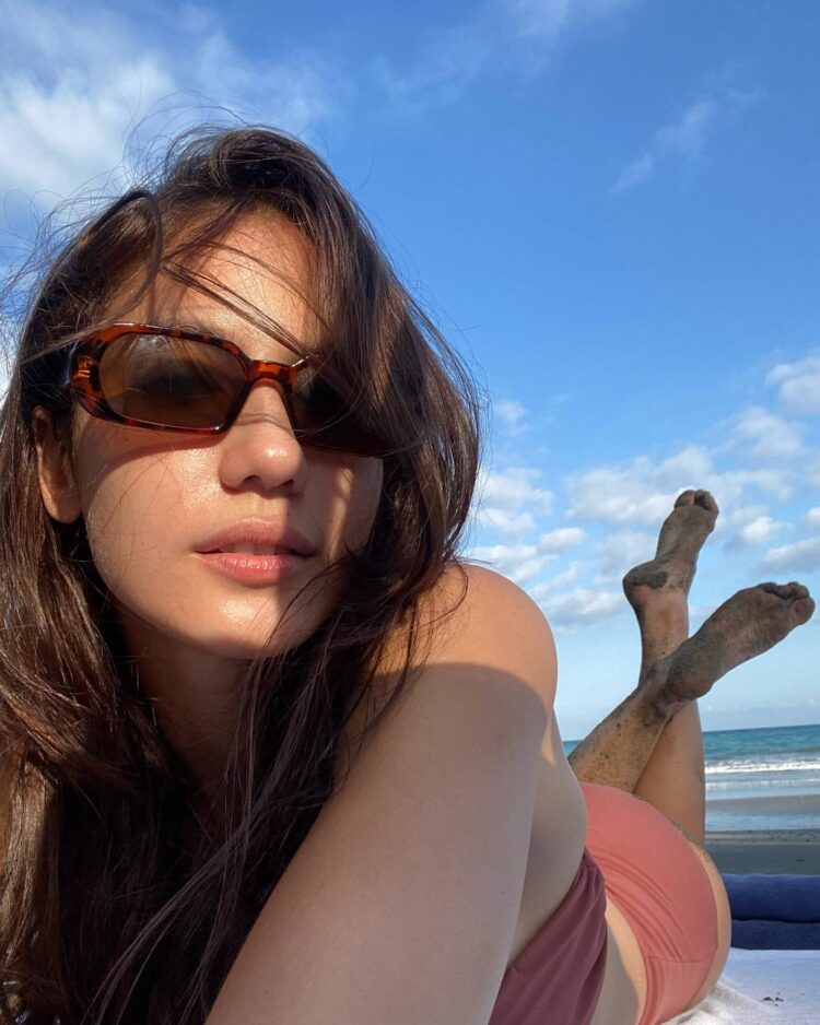 pevita pearce feet 3