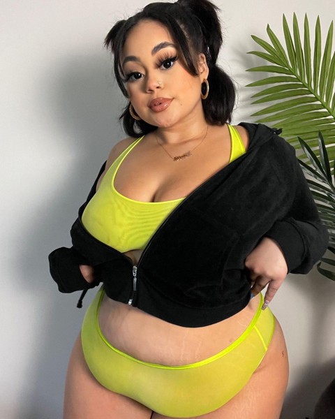 phaith montoya feet 6