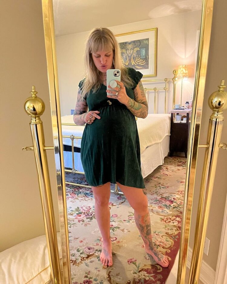 phoebe dykstra feet 5