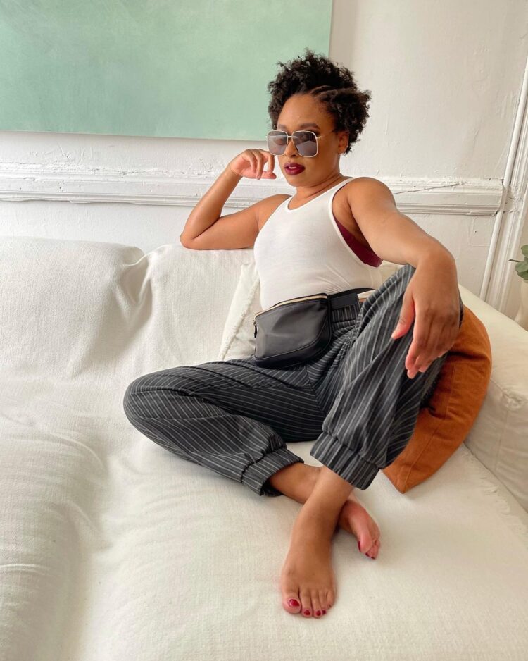 phoebe robinson feet