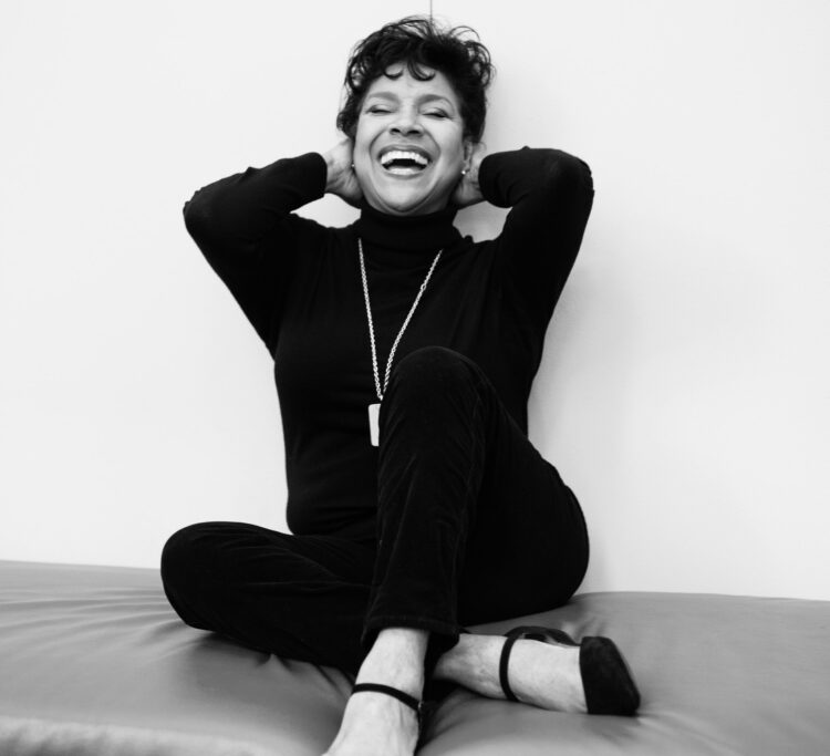 phylicia alvarez feet 3