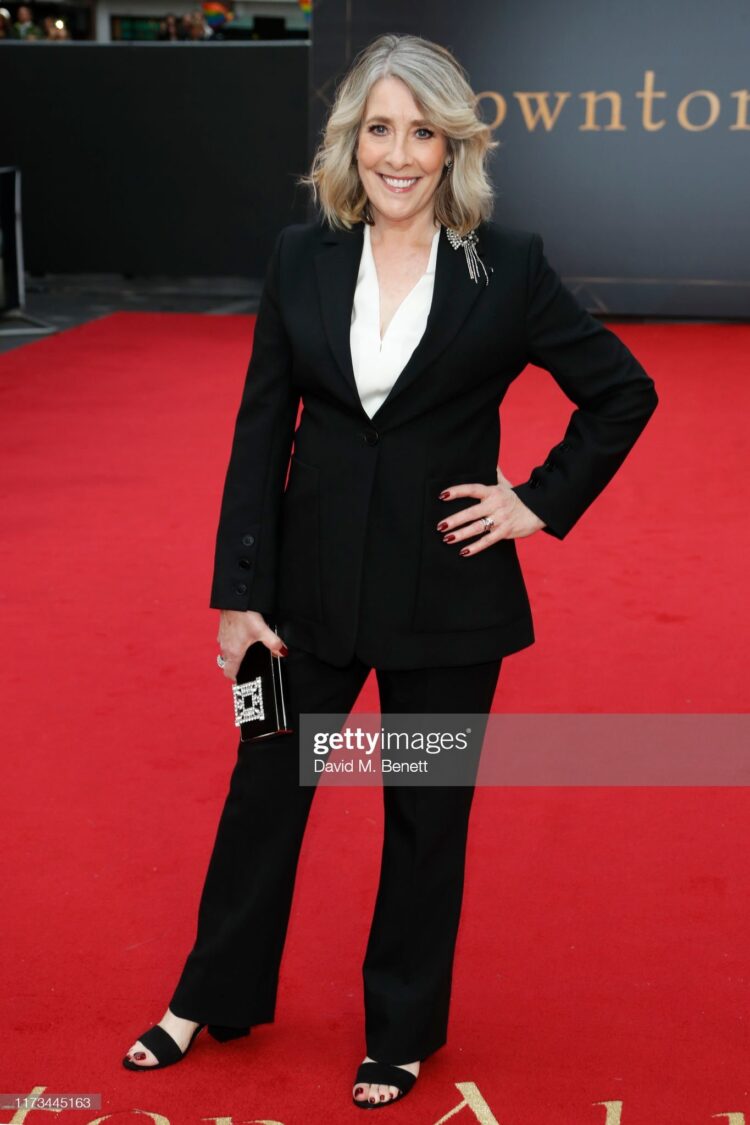 phyllis logan feet 5