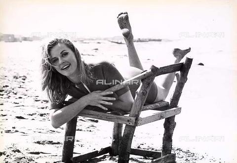 pia lindstrom feet 3