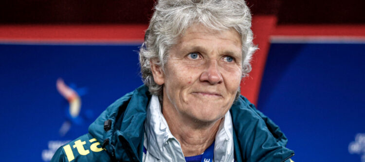 pia sundhage feet 6