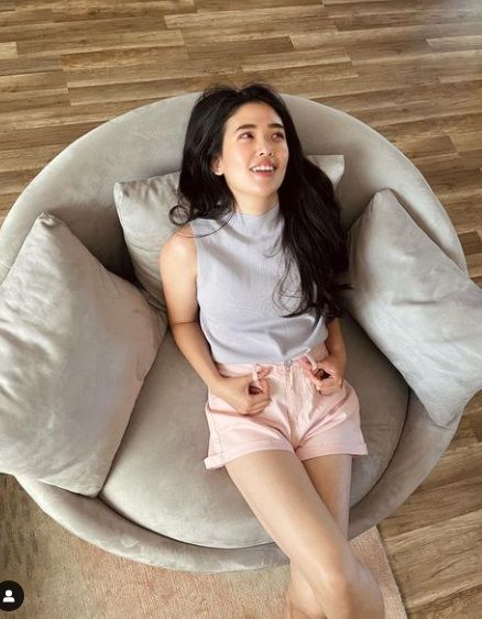 pica wiriahardja feet 4