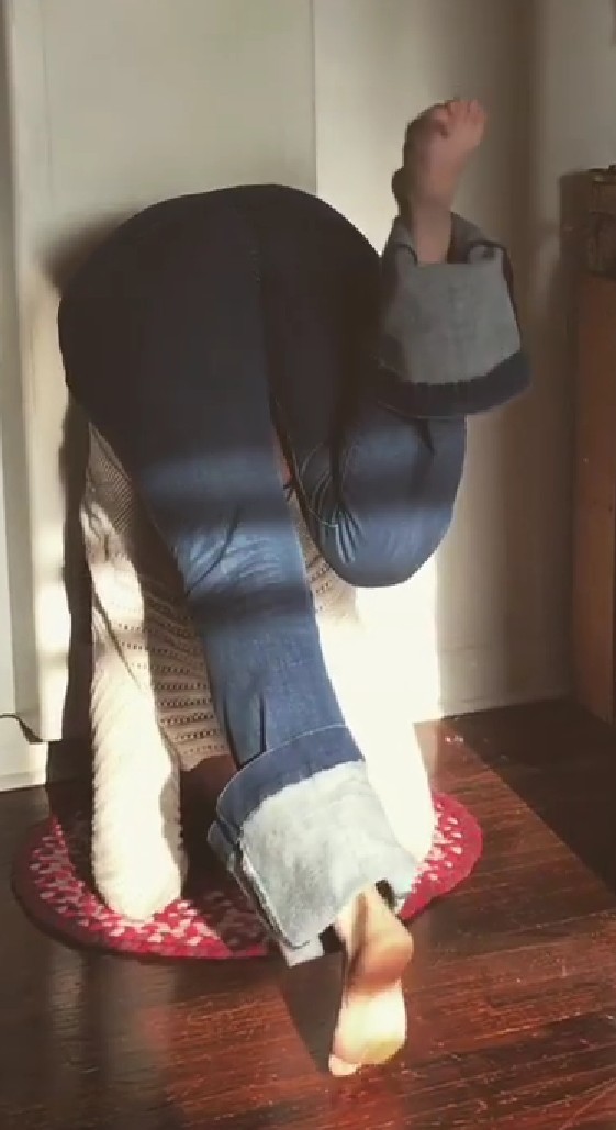 piercey dalton feet 4