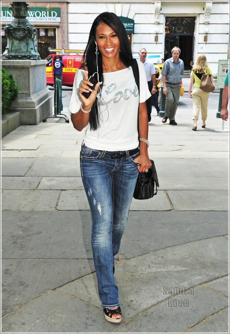 pilar sanders feet 1