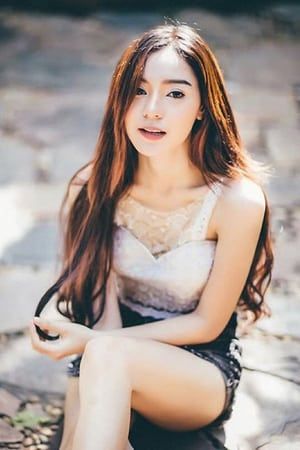 pimnitchakun bumrungkit feet 2