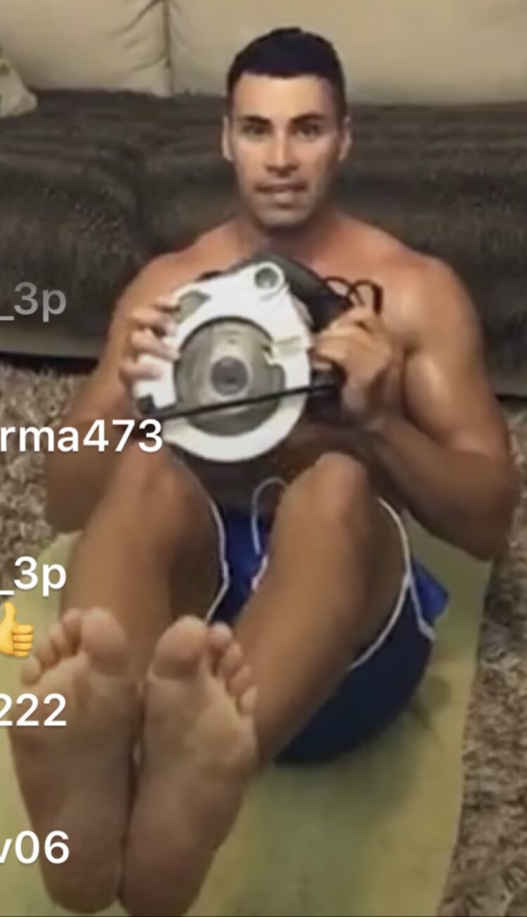 pita taufatofua feet 1
