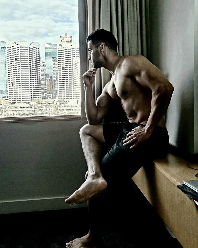pita taufatofua feet 4
