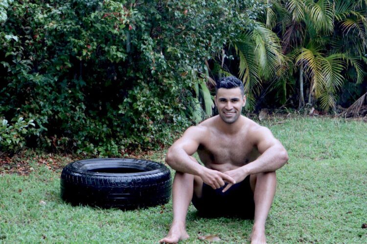 pita taufatofua feet 5