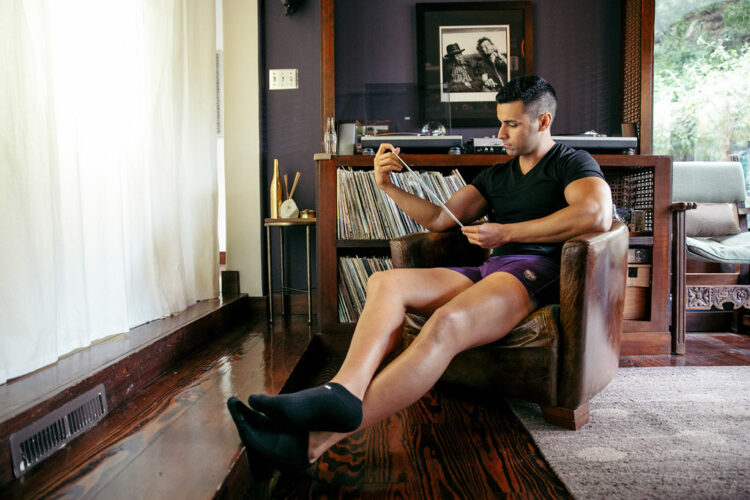 pita taufatofua feet 6
