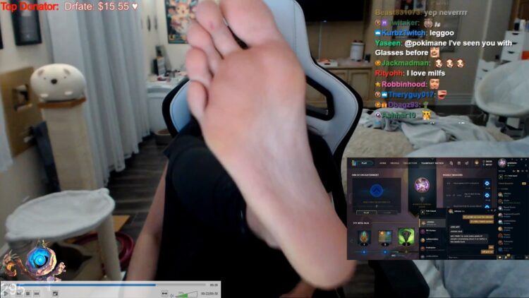 pokimane feet 1