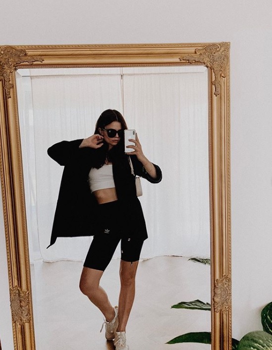 pola bogdanska feet 4