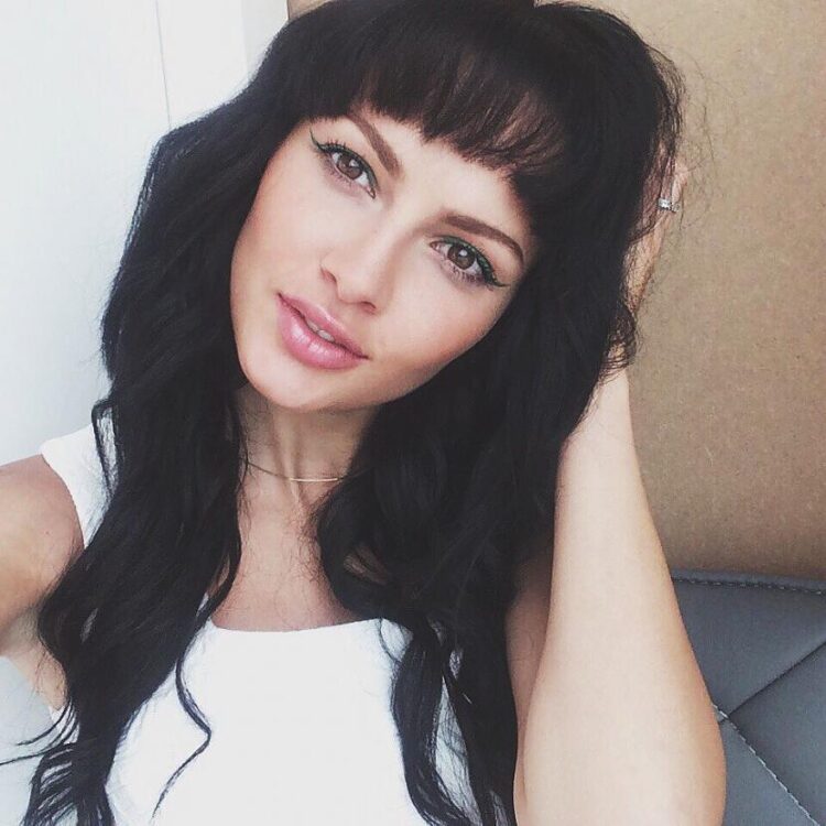 polina favorskaya feet 3