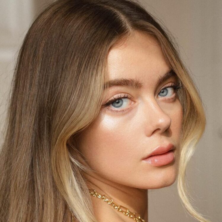 polina favorskaya feet 6