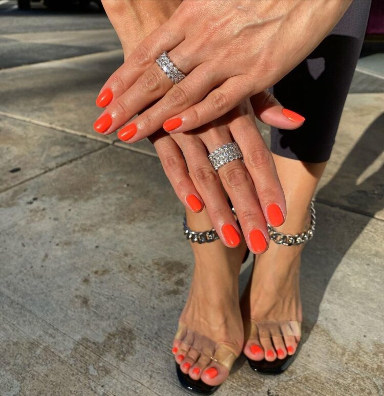 polina logunova feet