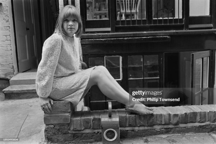 polly toynbee feet 1