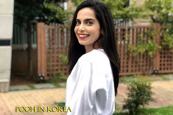 pooh in korea feet 5