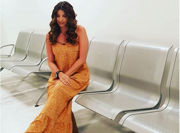 popi tsapanidou feet 1