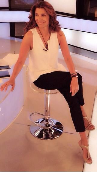 popi tsapanidou feet 3