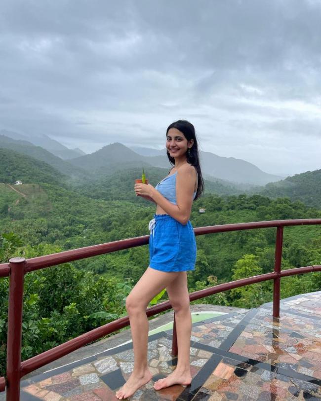 pragathi joy feet 6