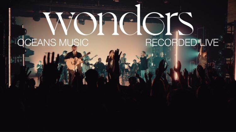 praise melanie feet 3