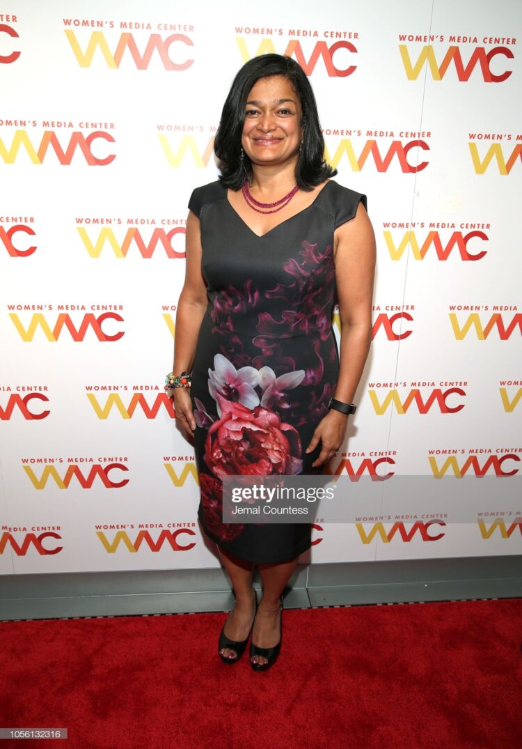 pramila jayapal feet