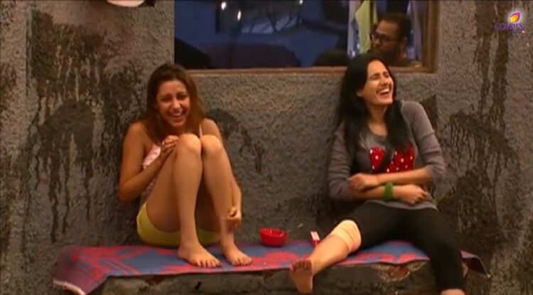 pratyusha banerjee feet 6