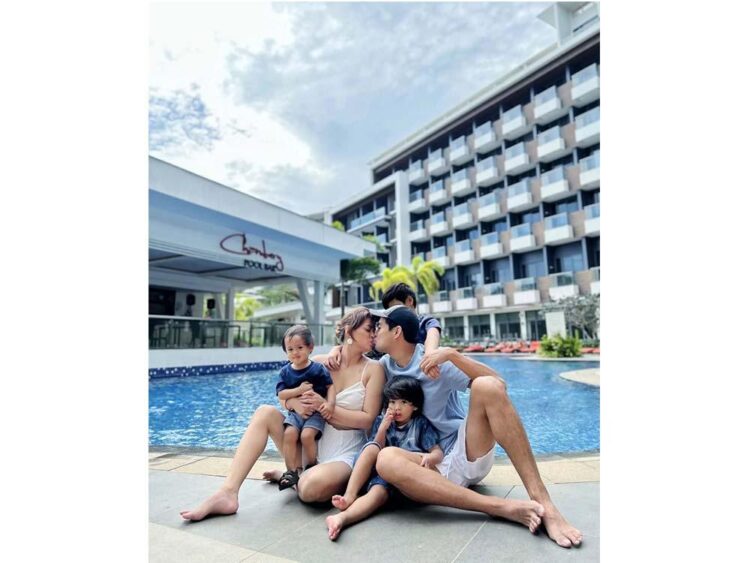 precious lara quigaman alcaraz feet 3