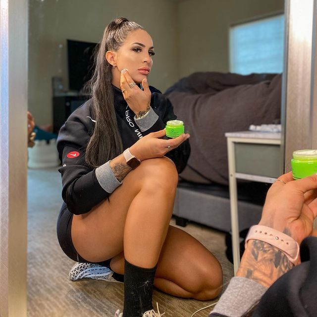 presley pritchard feet 2