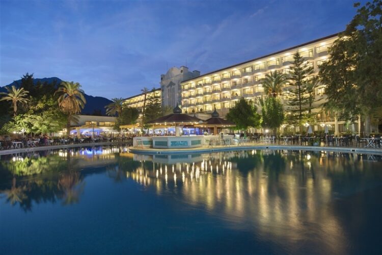 princess larrissa feet 1