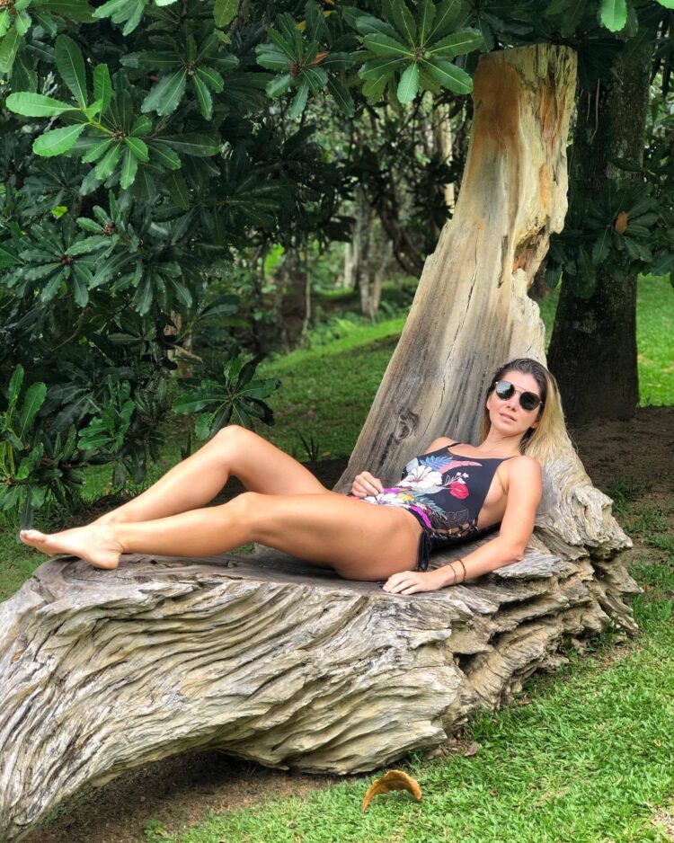 priscila assum feet 4