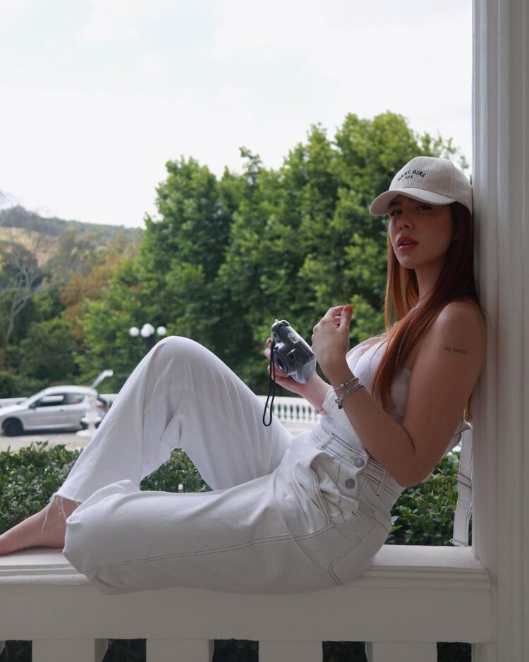 priscila caliari feet 3