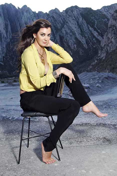 priscila perales feet 6