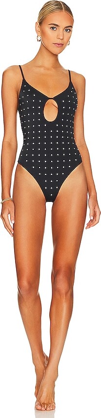 priscilla crystal feet 1