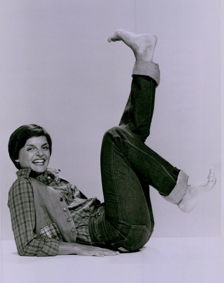 priscilla lopez feet 1