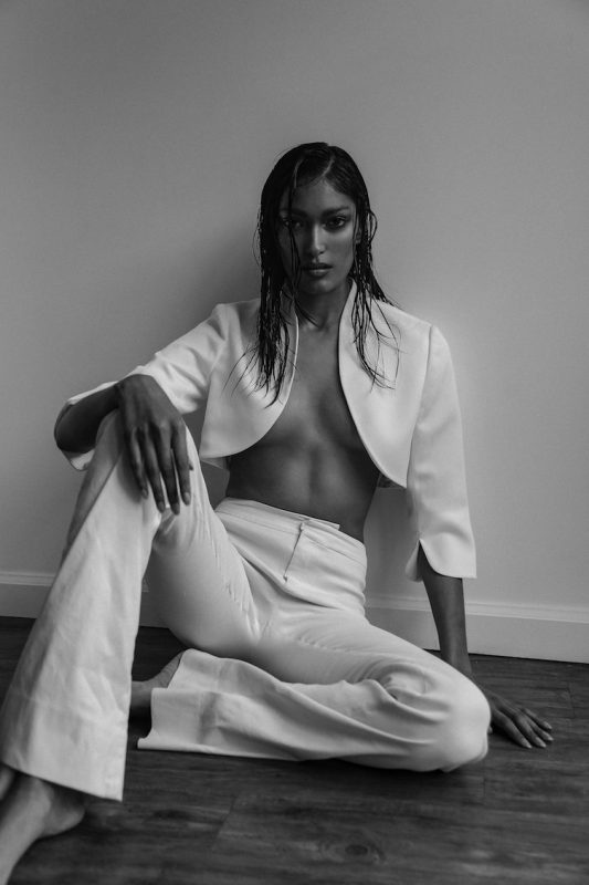 pritika swarup feet 6