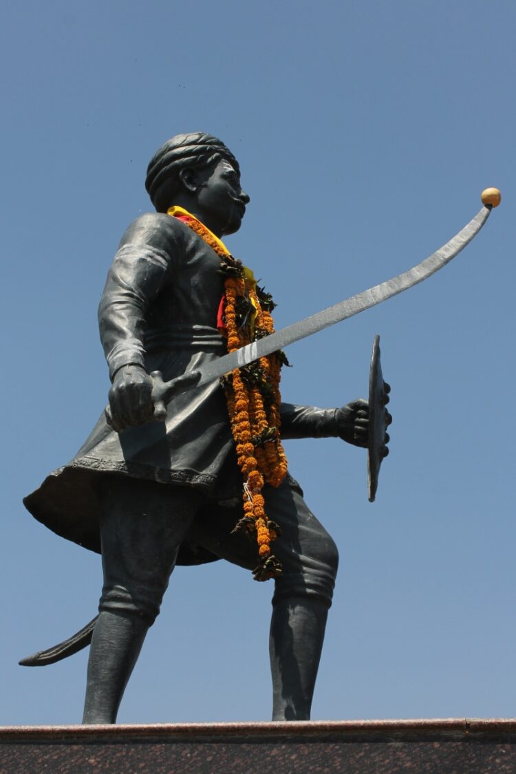 priya sangolli feet 5