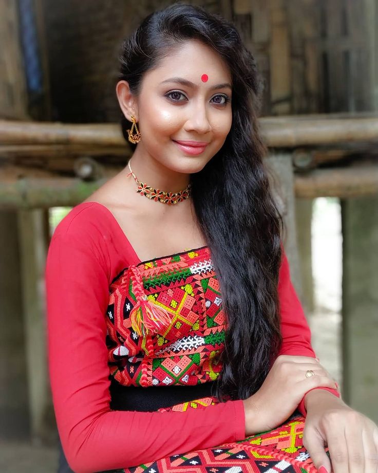 priyam pallabee feet 2