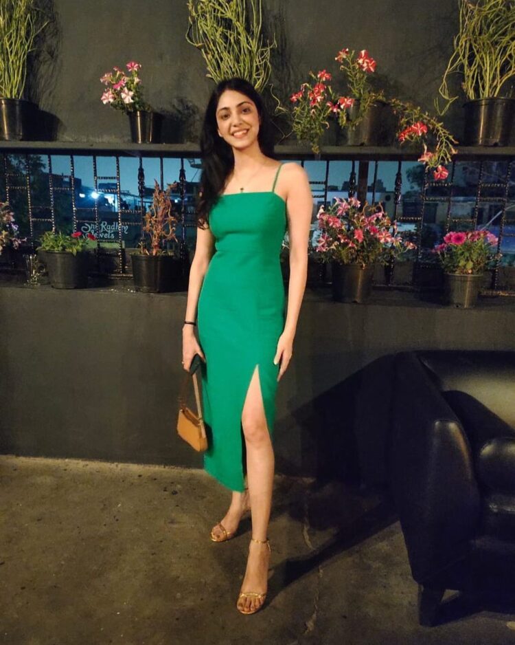 priyanka bhardwaj feet 4