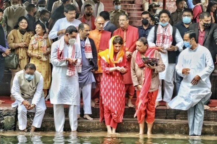 priyanka gandhi feet 5