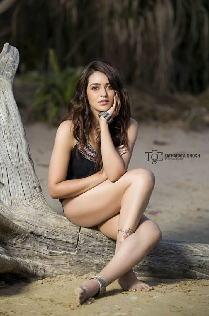 priyanka sarkar feet 2