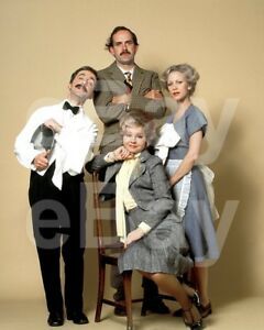 prunella scales feet 3