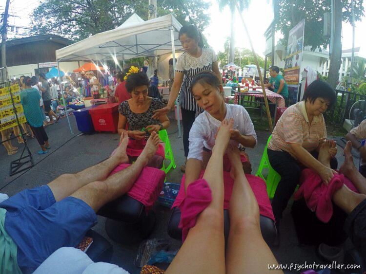 psychotraveller feet scaled