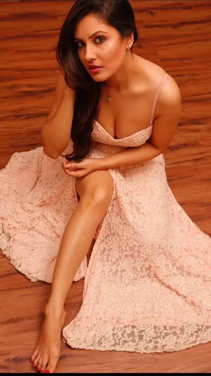 puja banerjee feet 4