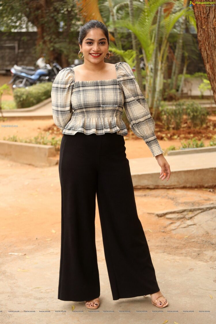 punarnavi bhupalam feet 3 scaled